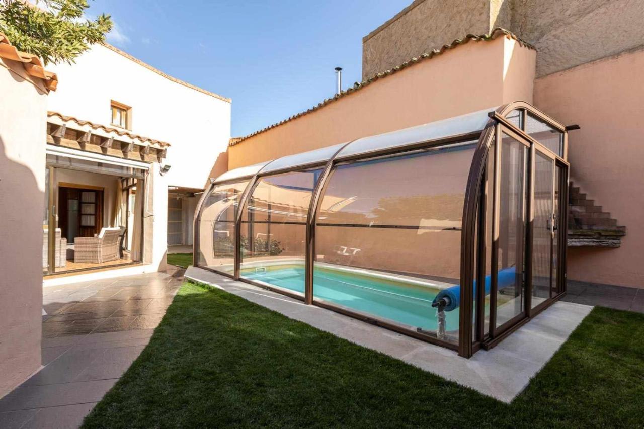 Dom wakacyjny Casa Ernesto Piscina Climatizada Porche Y Garaje Zamora